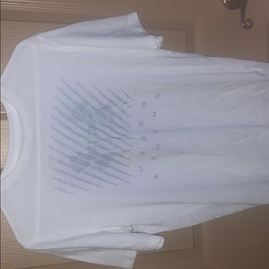 Men’s Medium White Under Armour Shirt